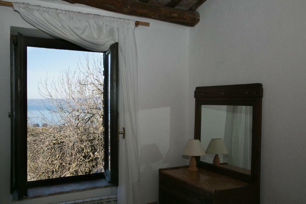 Meridiano 12 Bolsena Buitenkant foto